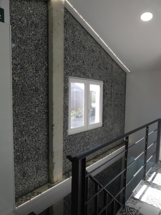 Hotel Alojamientos Aviche 6 Santander Bagian luar foto